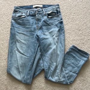 Gap relaxed boyfriend fit light wash jeans